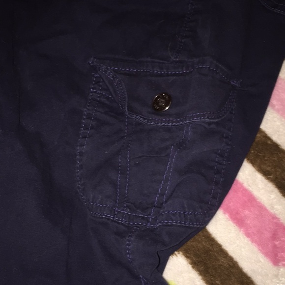 Shorts - Picture 2 of 5